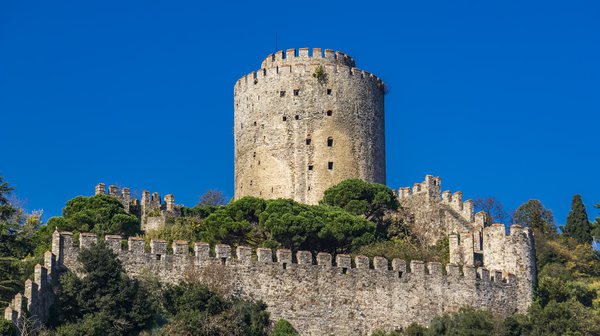 Крепость Румели Хисар в Стамбуле - экскурсия по известной достопримечательности